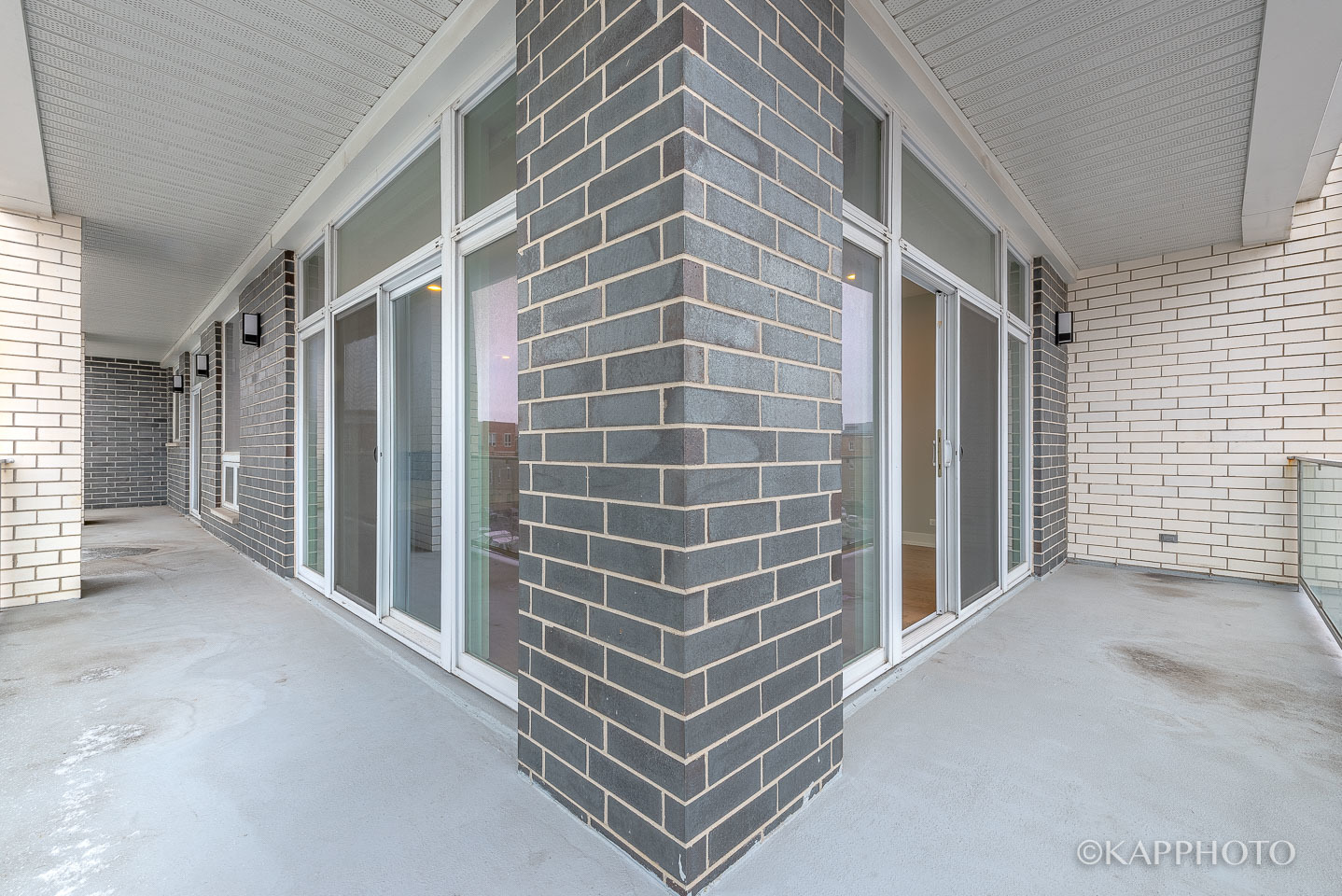 236 South Racine Avenue, Unit 401 Chicago, IL 60607 - Photo 11 of 24 a view of a bathroom with staircase