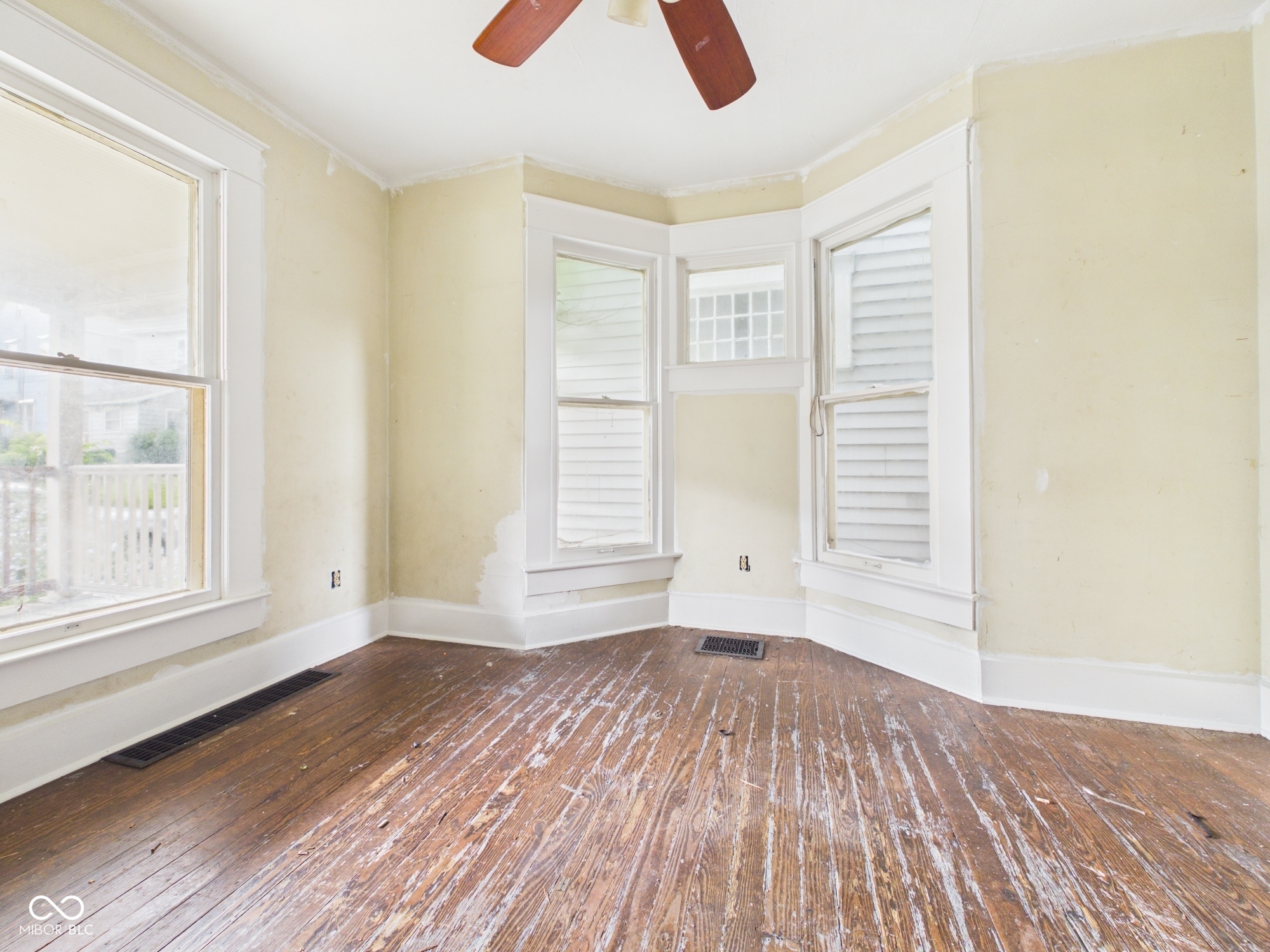 1021 Lincoln Street Anderson, IN 46016 - Photo 6 of 14