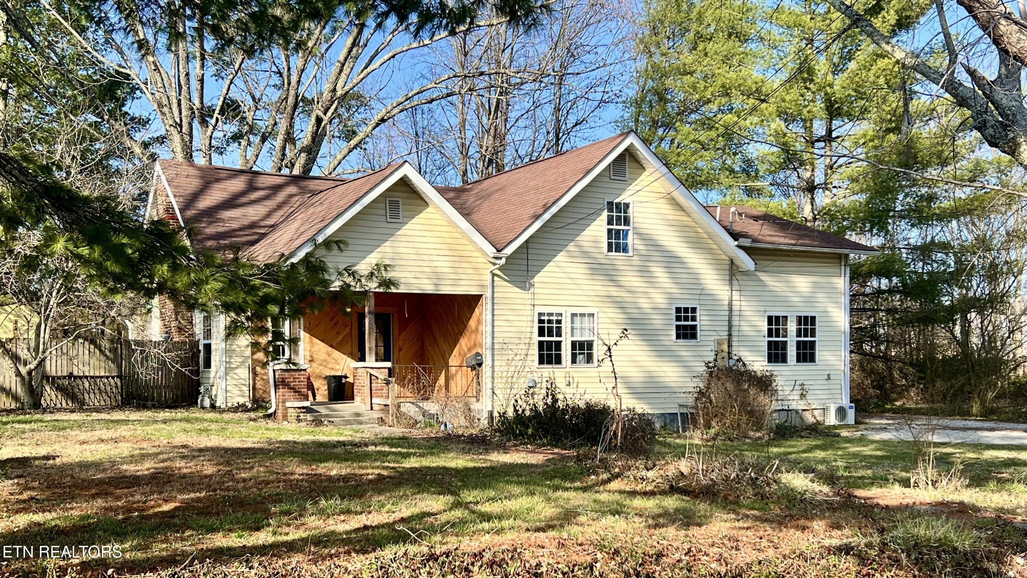 426 Rosedale Avenue Jamestown, TN 38556 - Photo 1 of 22 Gallery Image 1