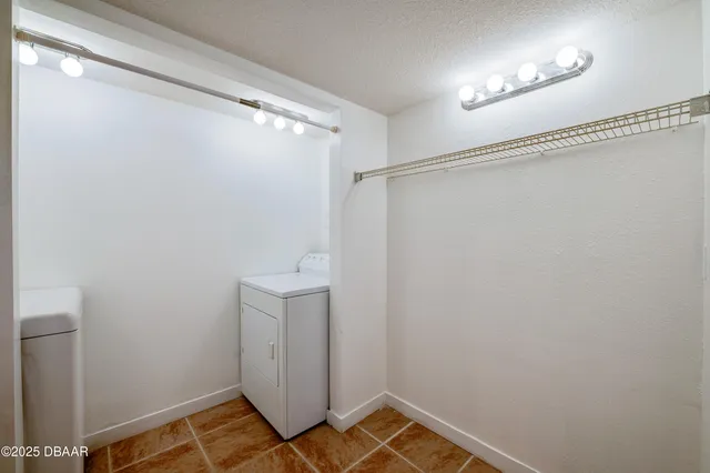 $1,800 | 152 Sweetgum Lane, Port Orange, FL 32129