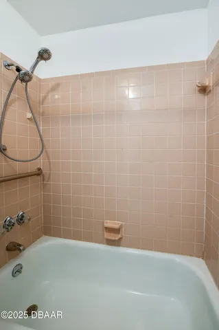 $1,800 | 152 Sweetgum Lane, Port Orange, FL 32129