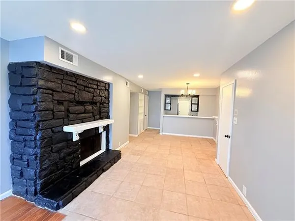 $1,450 | 6320 Riverside Drive, Unit 233, Metairie, LA 70003