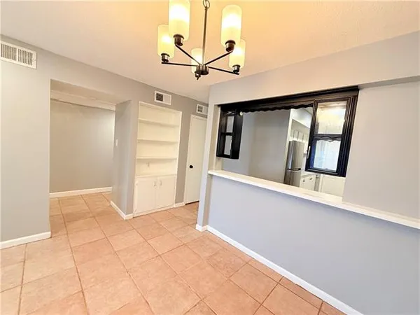 $1,450 | 6320 Riverside Drive, Unit 233, Metairie, LA 70003