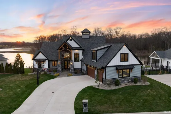 $1,850,000 | 18455 Forest Glade Drive, South Bend, IN 46637