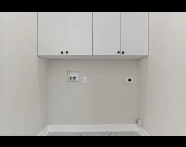 a view of kitchen with breakfast area