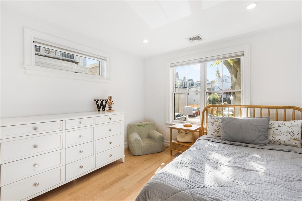 8 Hancock Street Boston, MA 02129 - Photo 14 of 32