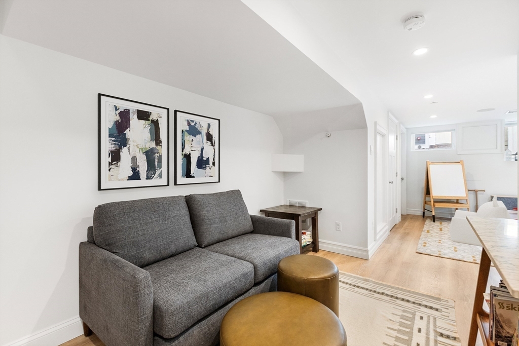 8 Hancock Street Boston, MA 02129 - Photo 25 of 32