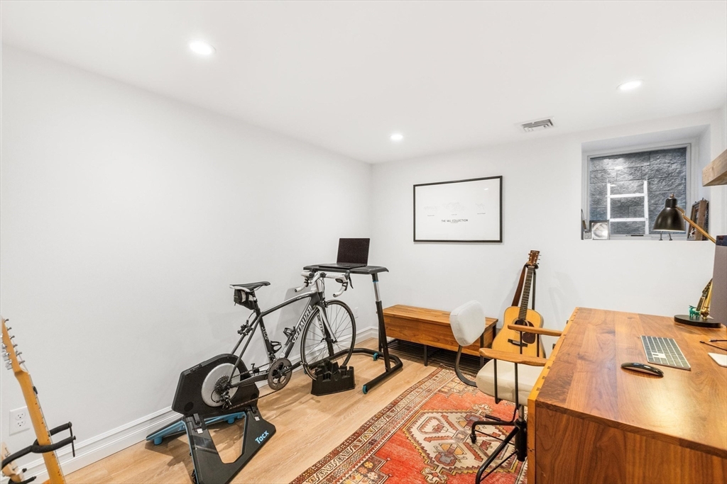 8 Hancock Street Boston, MA 02129 - Photo 26 of 32