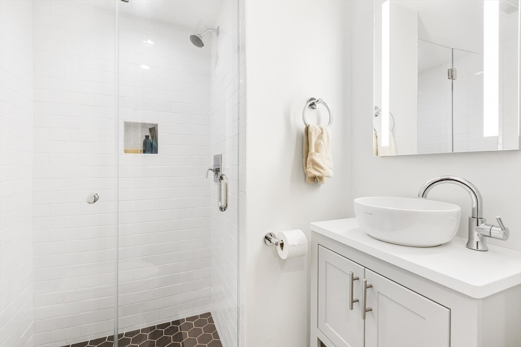 8 Hancock Street Boston, MA 02129 - Photo 27 of 32