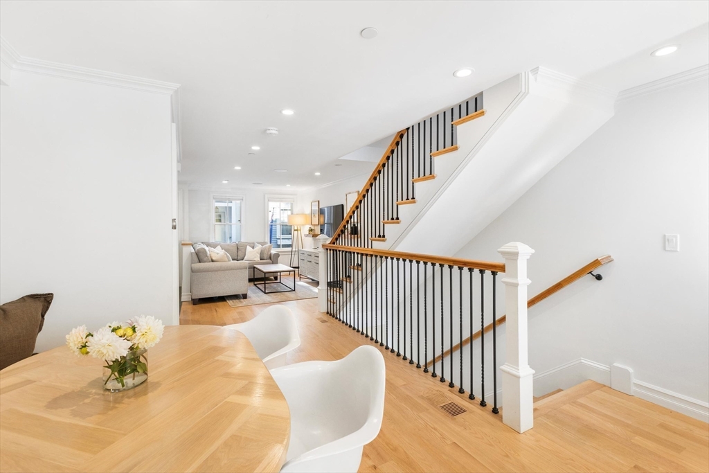 8 Hancock Street Boston, MA 02129 - Photo 7 of 32