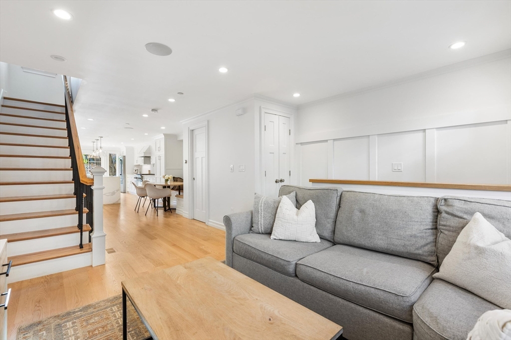 8 Hancock Street Boston, MA 02129 - Photo 9 of 32