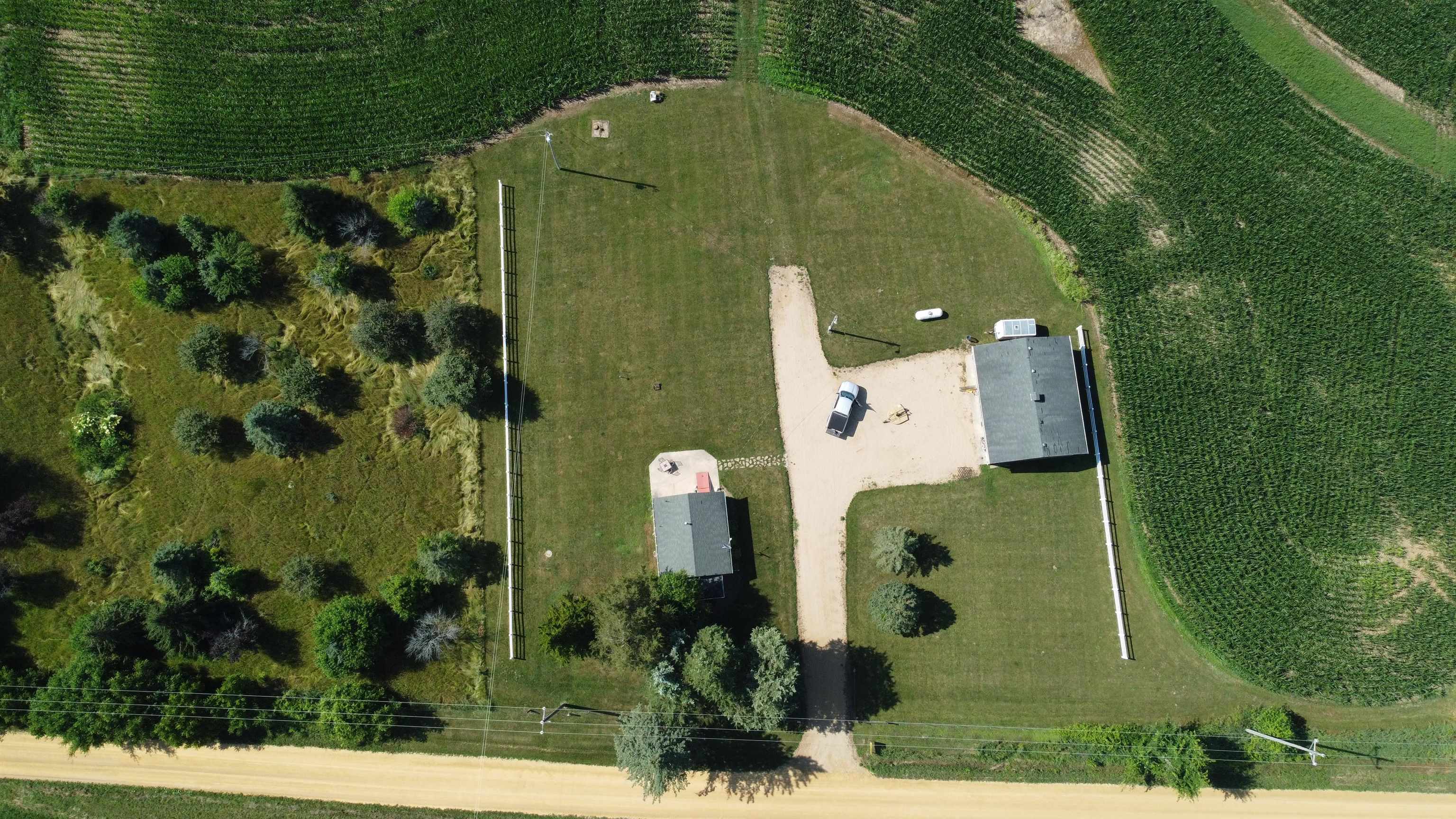 1735 West Steele Road Hanover, IL 61041 - Photo 39 of 70 an aerial view of a residential houses