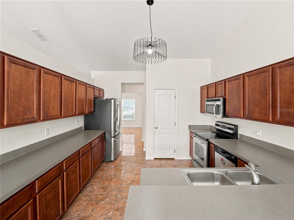 6013 Brick Road St. Cloud, FL 34772 - Photo 8 of 32