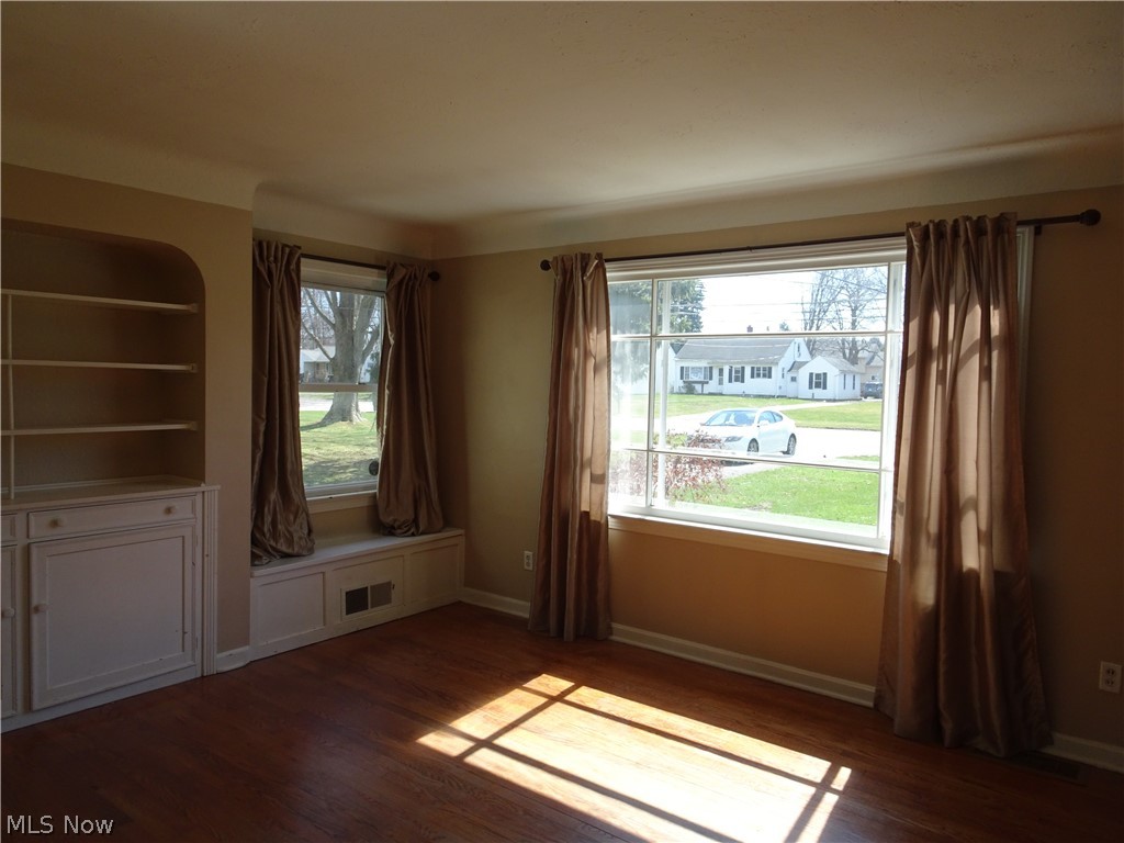 39139 Johnnycake Ridge Road Willoughby, OH 44094 - Photo 8 of 18 Gallery Image 8