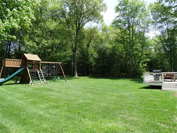 20 Orchard Road Ashland, MA 01721 - Photo 2 of 28