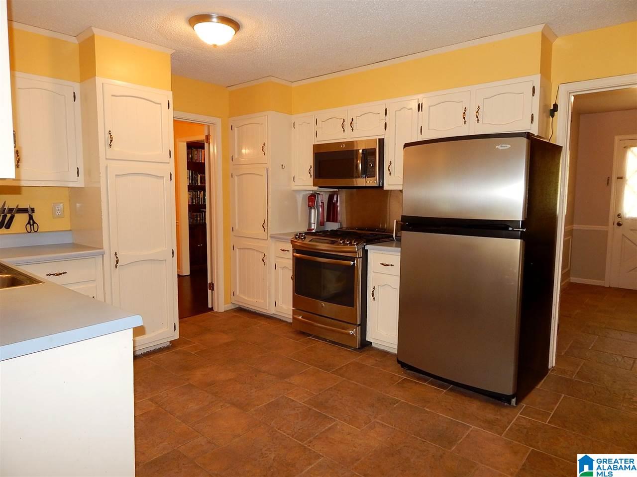 2224 Blue Ridge Boulevard Birmingham, AL 35226 - Photo 12 of 50