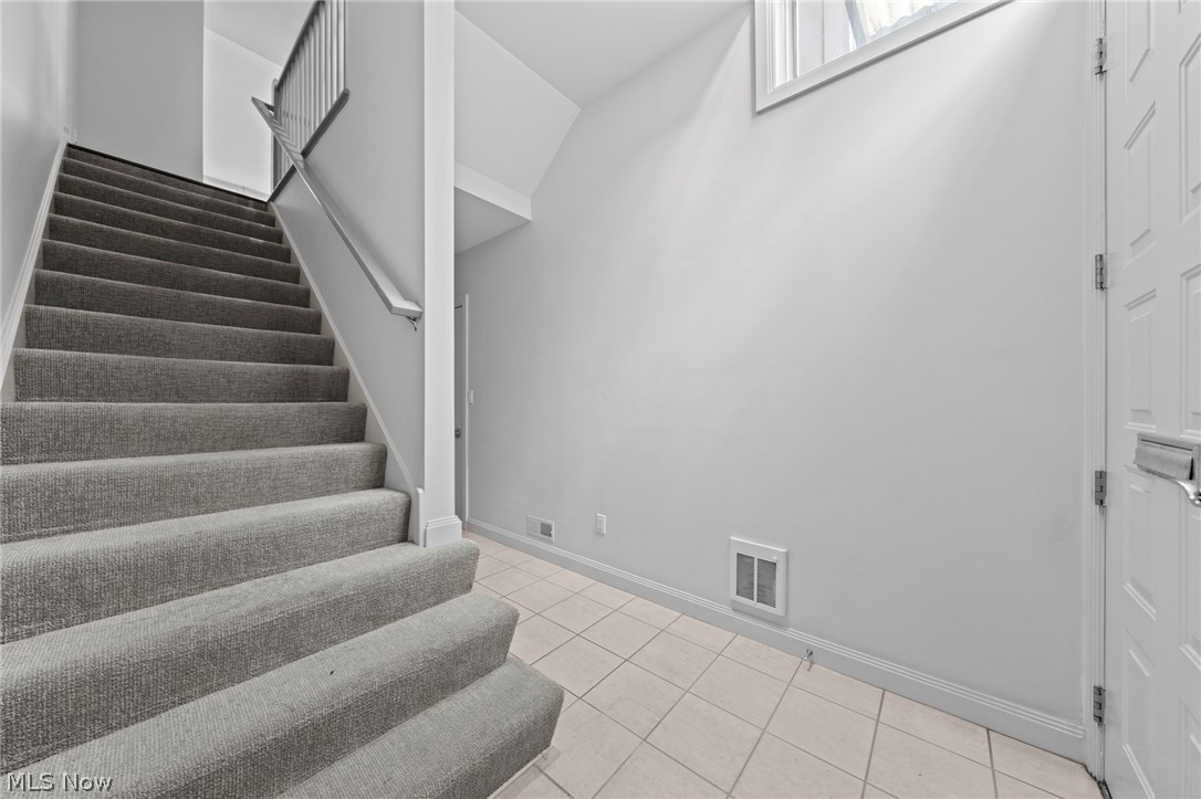 2339 Edgehill Road Cleveland, OH 44106 - Photo 5 of 50 1st Level