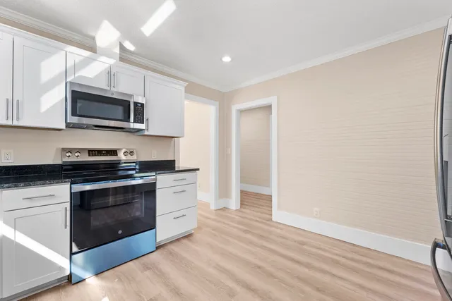 $425,000 | 136 West Street, Moncks Corner, SC 29461