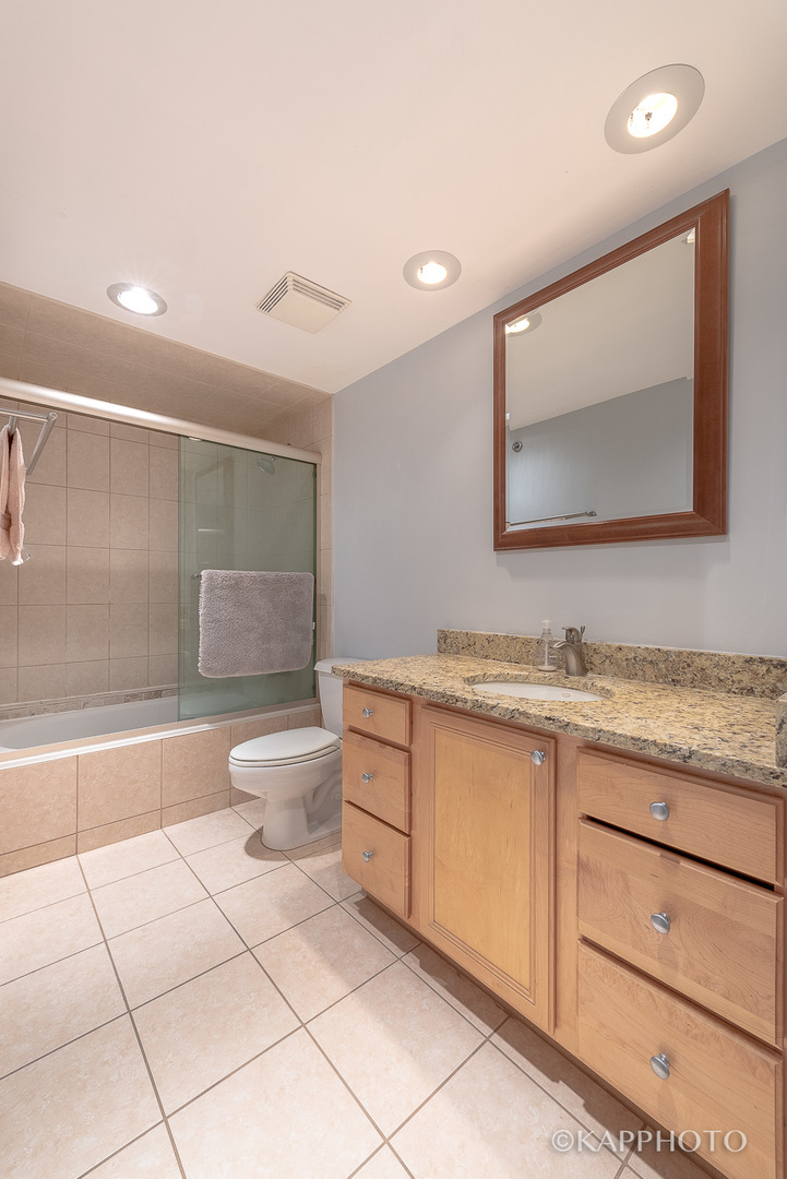 500 South Clinton Street, Unit 416 Chicago, IL 60607 - Photo 19 of 28