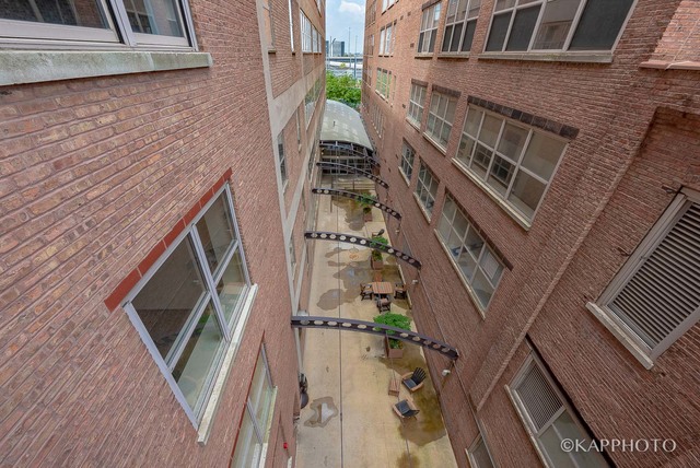 500 South Clinton Street, Unit 416 Chicago, IL 60607 - Photo 25 of 28