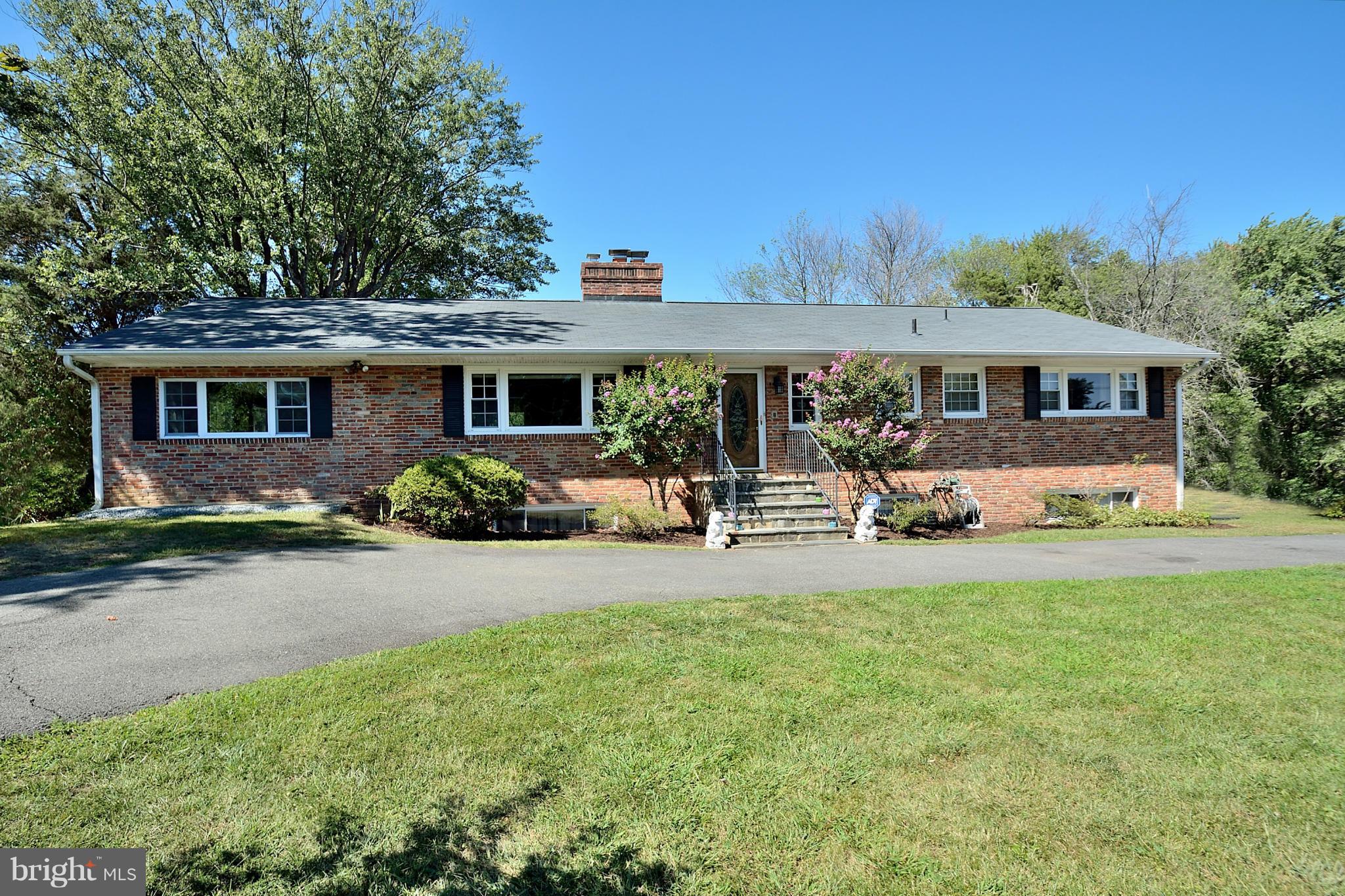 4408 Braddock Road Alexandria, VA 22312 - Photo 1 of 30 Exterior (Front)
