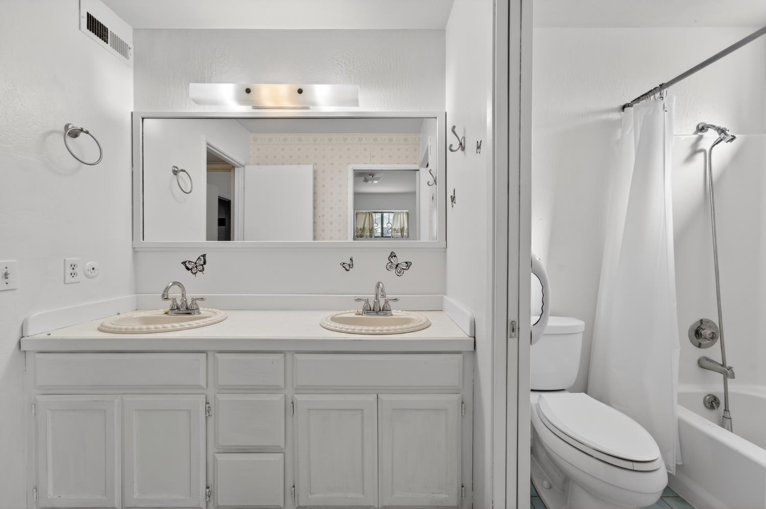 3940 Pineoakyo Court Rescue, CA 95672 - Photo 16 of 44