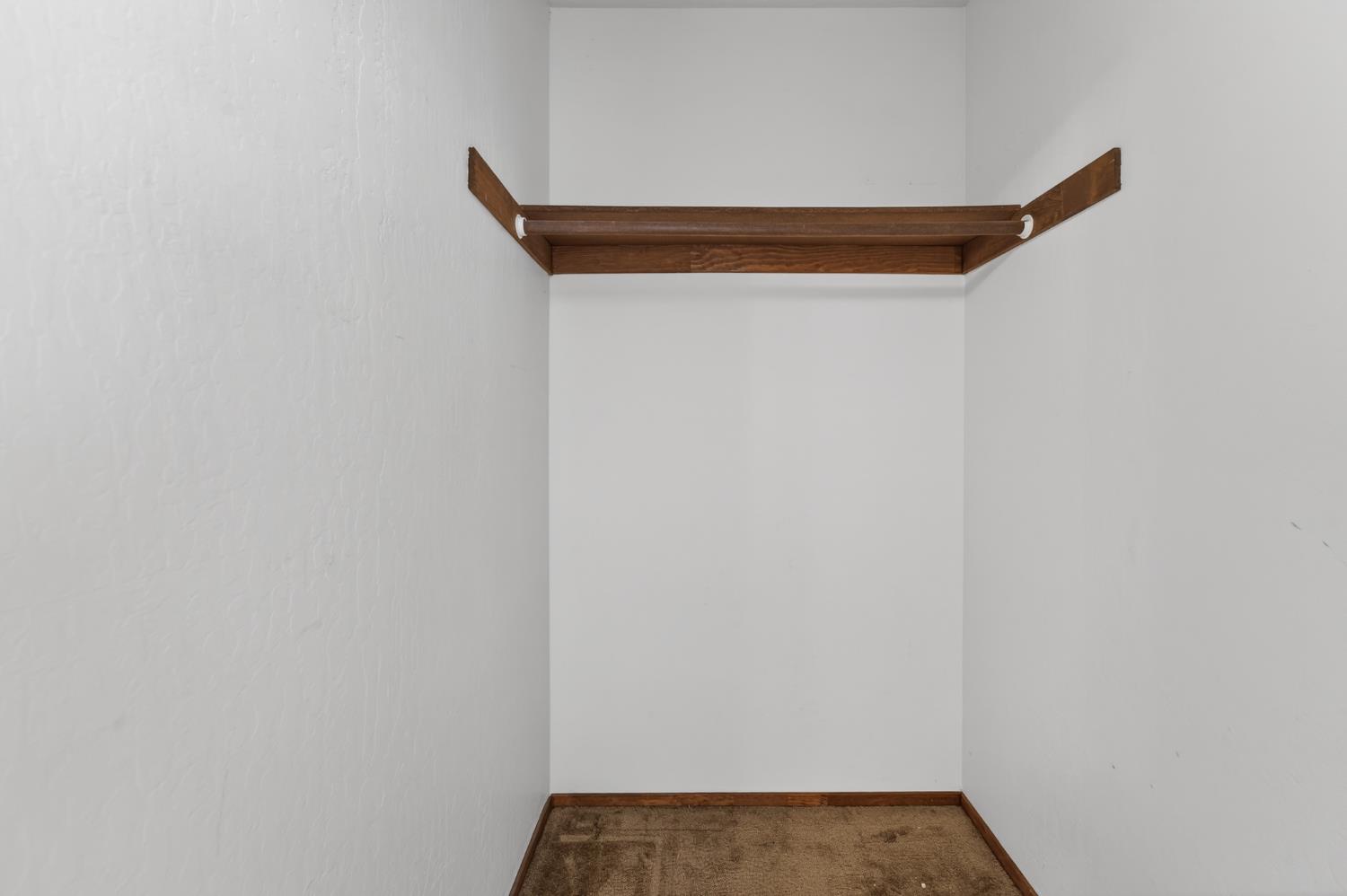 3940 Pineoakyo Court Rescue, CA 95672 - Photo 20 of 44