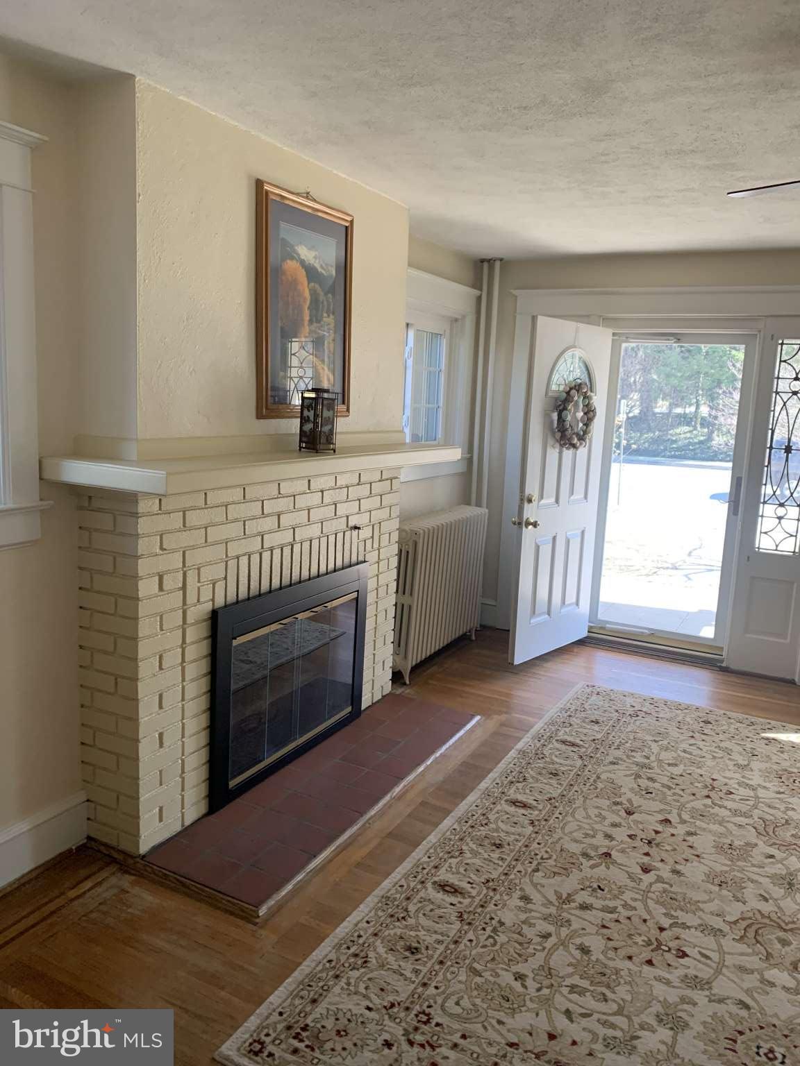 607 Country Club Road York, PA 17403 - Photo 3 of 23 Gallery Image 3
