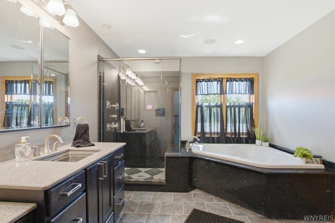 6428 Bartz Road Lockport Town, NY 14094 - Photo 24 of 50 Master Bath