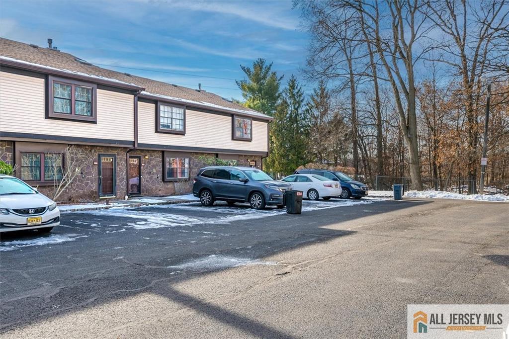 8306 Hana Road Edison, NJ 08817 - Photo 3 of 30 Gallery Image 3