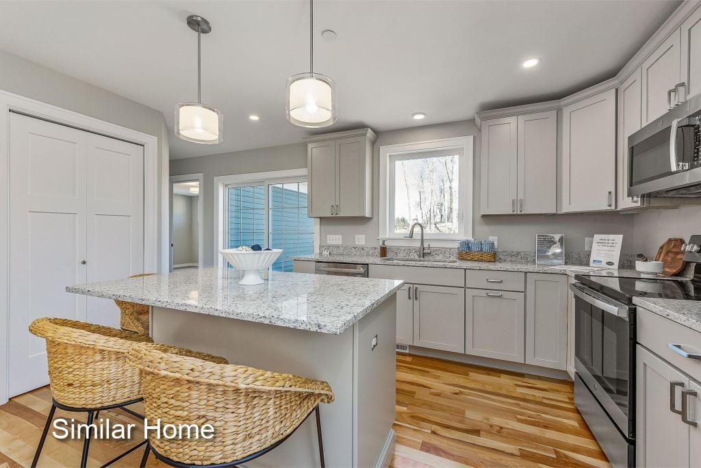 25 Summerwind Place, Unit 25 Greenland, NH 03840 - Photo 9 of 40