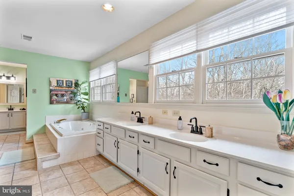 $1,025,000 | 22109 Creekview Drive, Gaithersburg, MD 20882