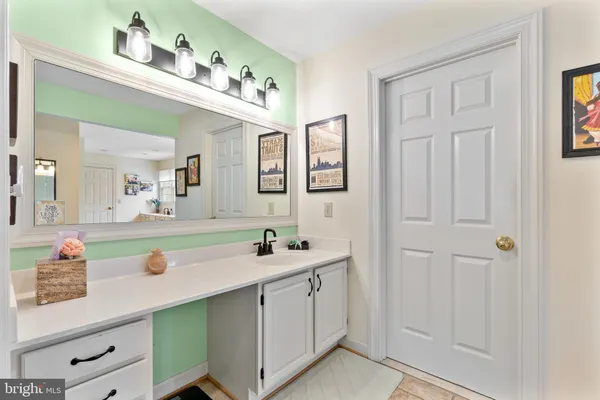 $1,025,000 | 22109 Creekview Drive, Gaithersburg, MD 20882