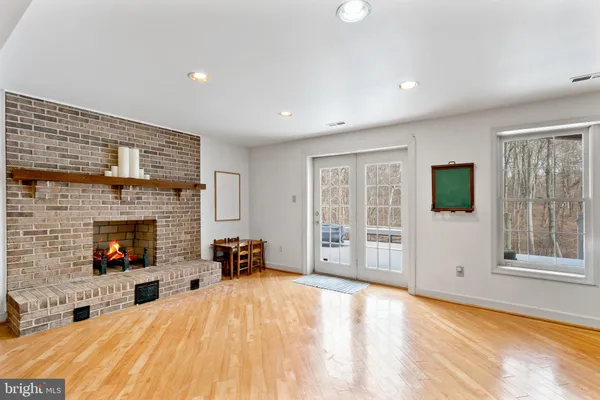$1,025,000 | 22109 Creekview Drive, Gaithersburg, MD 20882