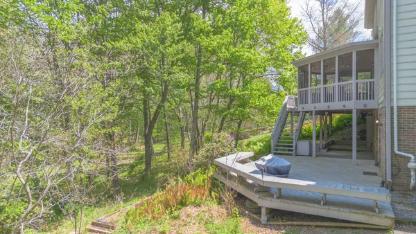 $1,025,000 | 22109 Creekview Drive, Gaithersburg, MD 20882