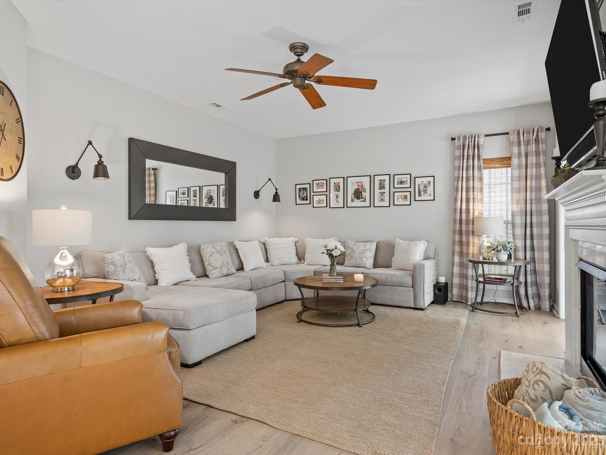 815 Circle Trace Road Monroe, NC 28110 - Photo 21 of 48 a living room with furniture