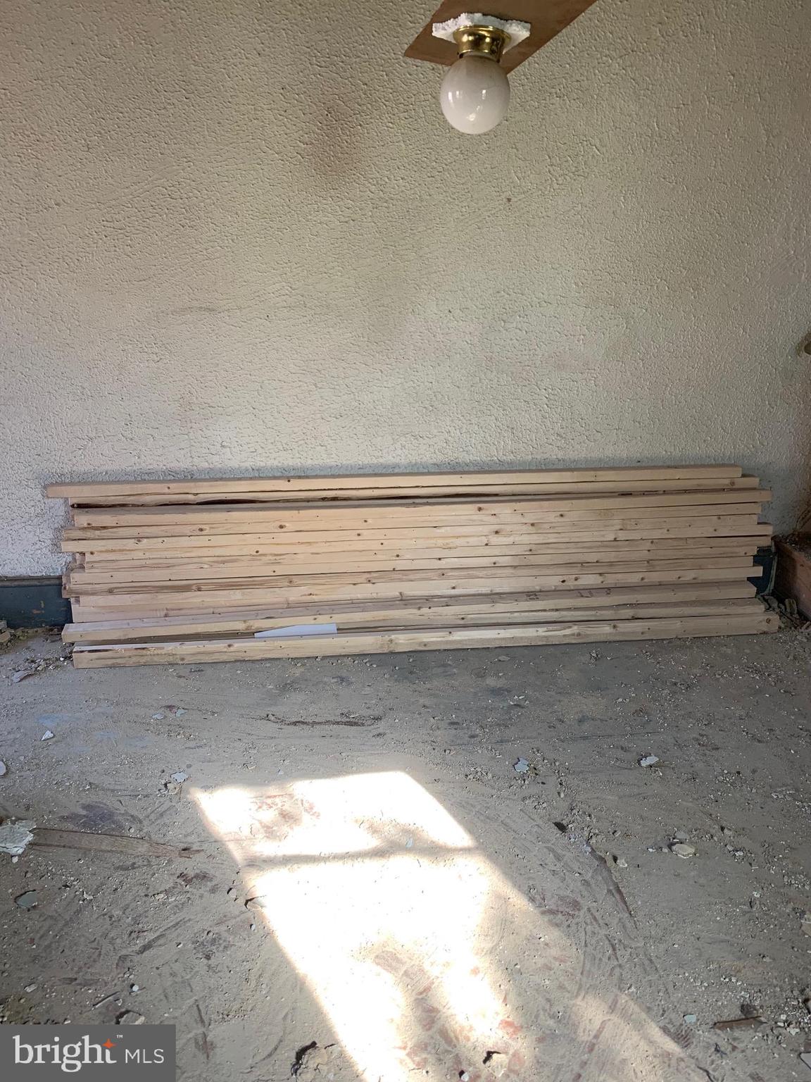 533 Butler Street Chester, PA 19013 - Photo 3 of 3