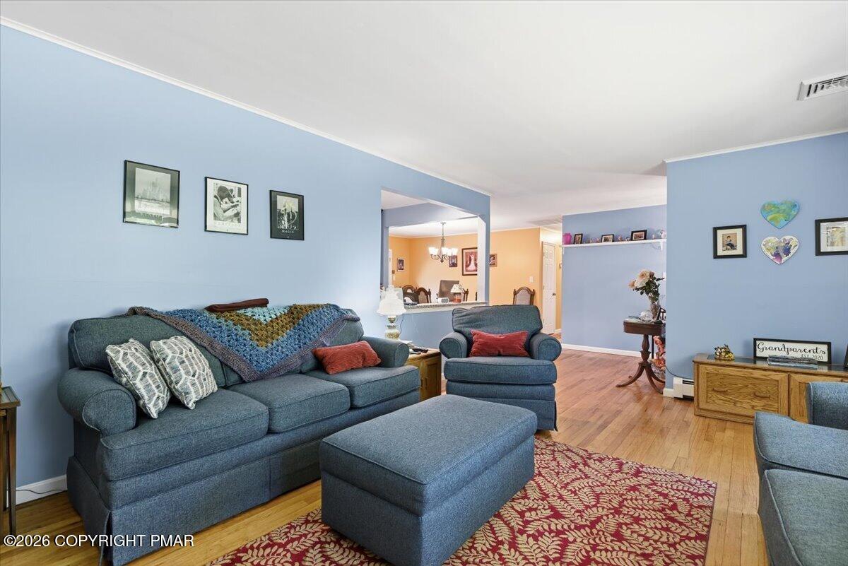 8188 Oak Ridge Lane Cresco, PA 18326 - Photo 11 of 52 16-007_DSC_2309
