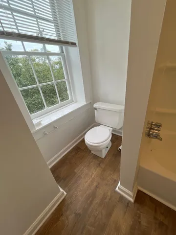 $2,200 | 126 Alexander Street, Unit E, Charleston, SC 29403