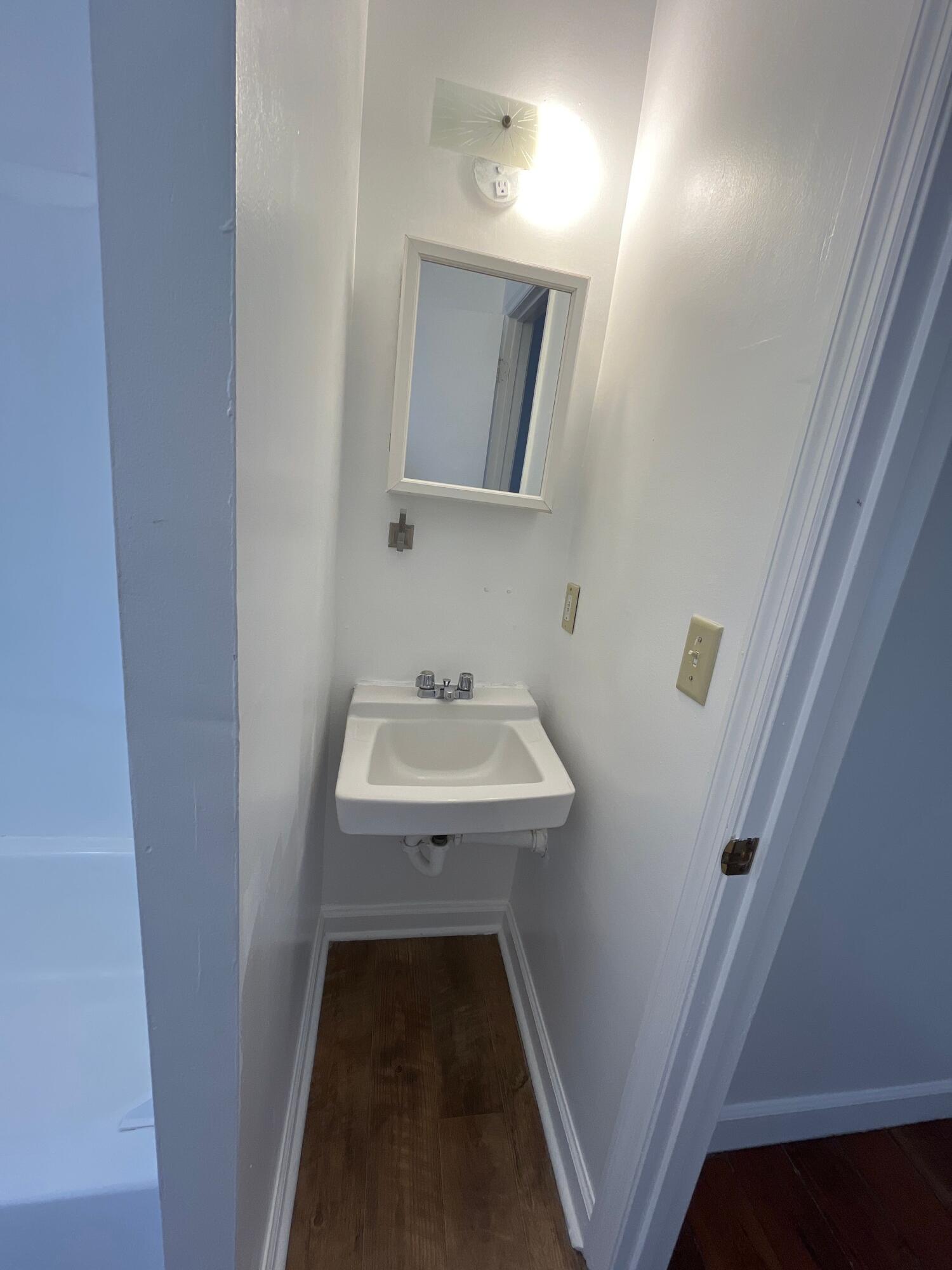 126 Alexander Street, Unit E Charleston, SC 29403 - Photo 17 of 18 original (21)