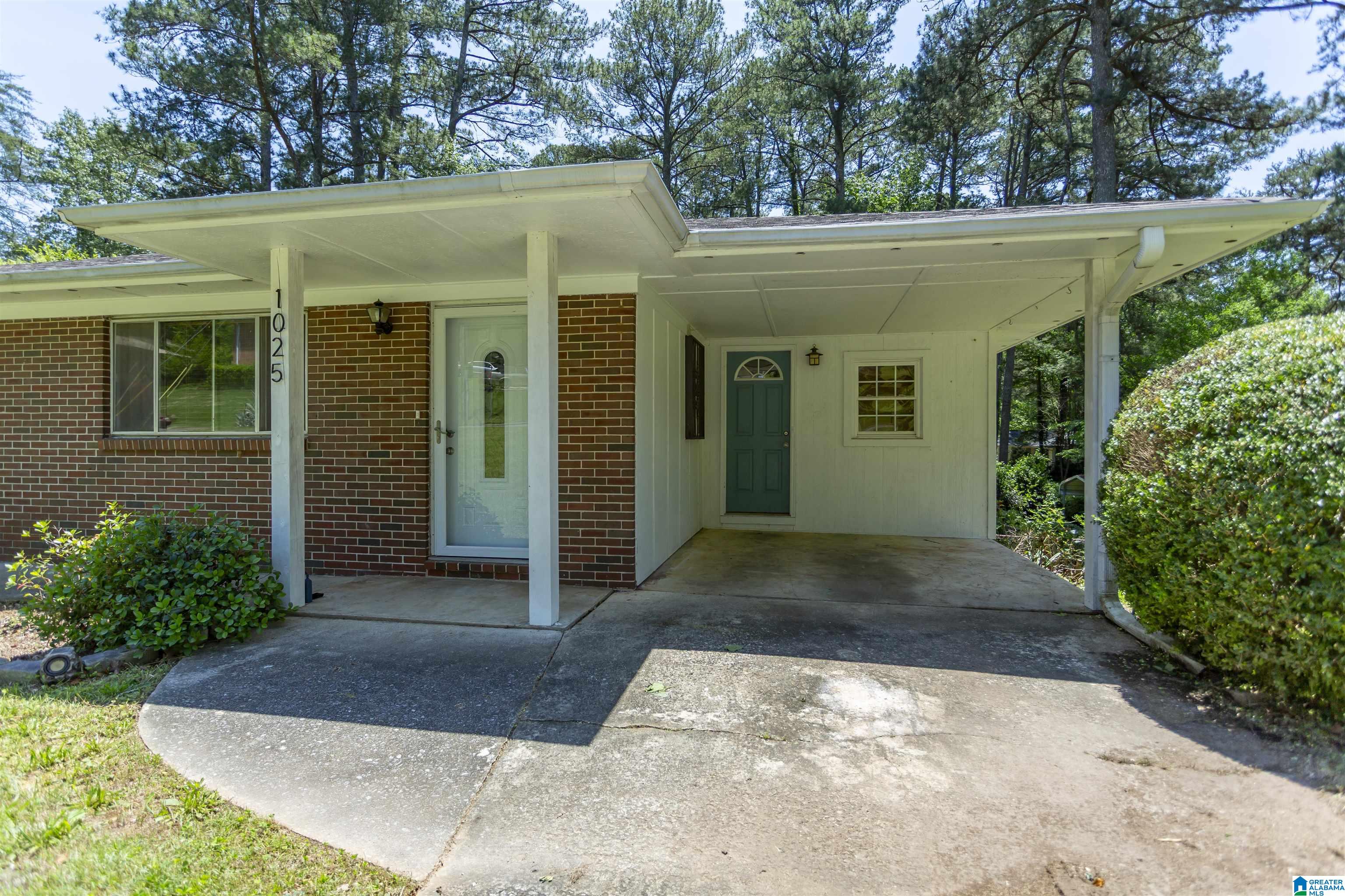 1025 Barnisdale Road Birmingham, AL 35235 - Photo 2 of 39