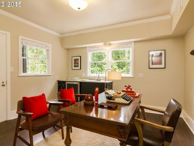 2772 Southwest Talbot Road Portland, OR 97201 - Photo 13 of 16 Gallery Image 13