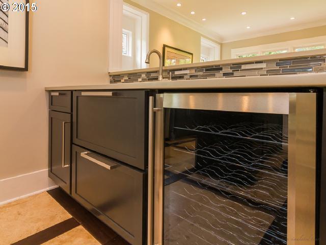 2772 Southwest Talbot Road Portland, OR 97201 - Photo 7 of 16 Gallery Image 7