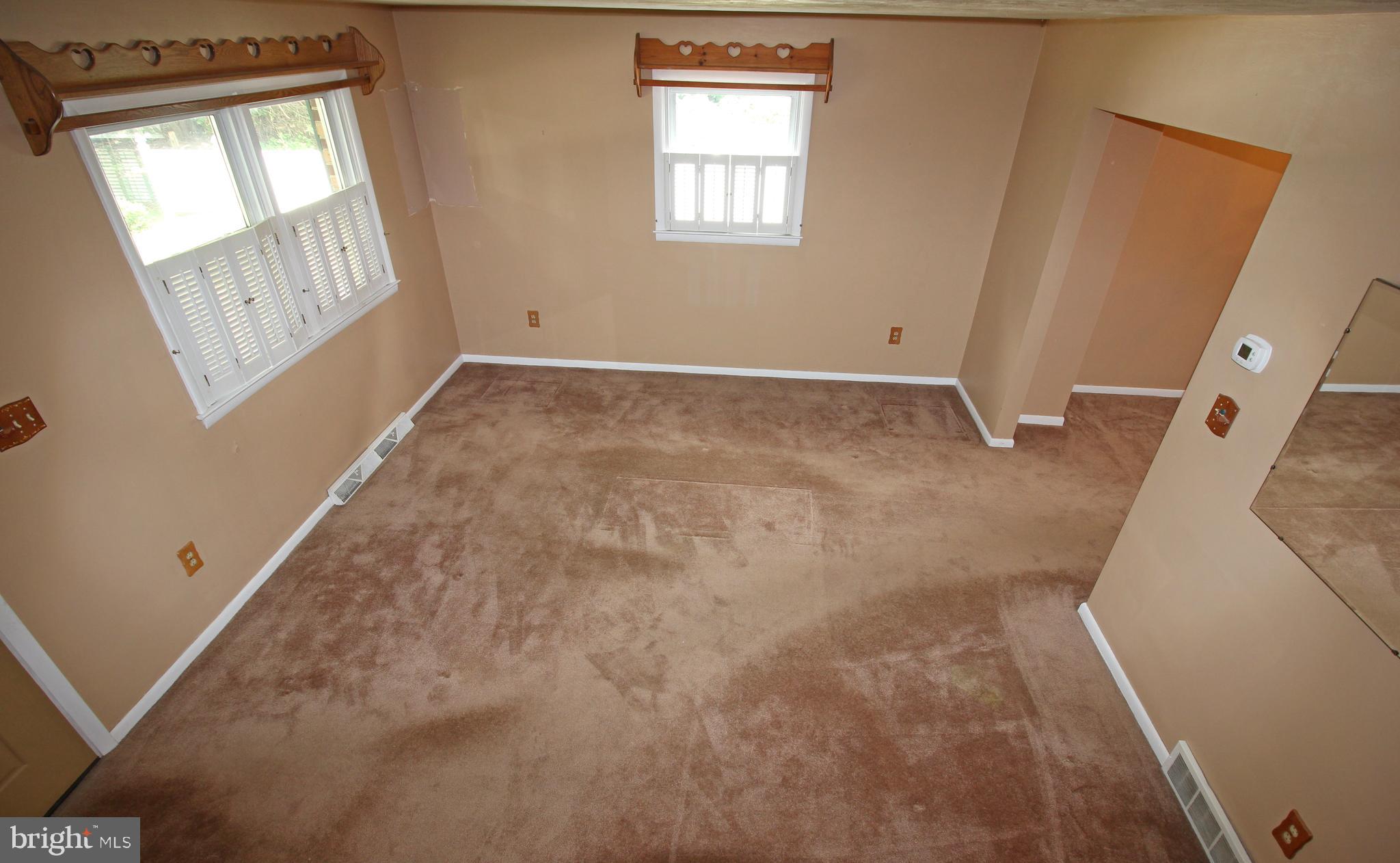 435 Fort Ross Avenue Lititz, PA 17543 - Photo 3 of 27 Gallery Image 3