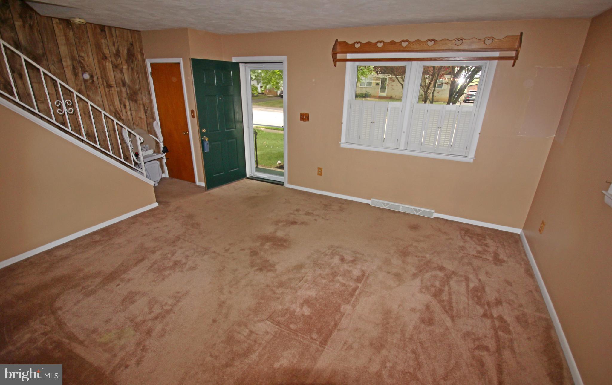 435 Fort Ross Avenue Lititz, PA 17543 - Photo 5 of 27 Gallery Image 5