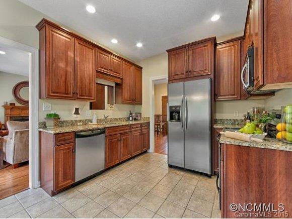 41 Hope Road Weaverville, NC 28787 - Photo 8 of 24 Gallery Image 8