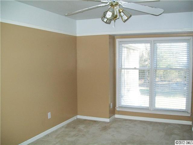 284 Grey Fox Run Road York, SC 29745 - Photo 4 of 12 Gallery Image 4