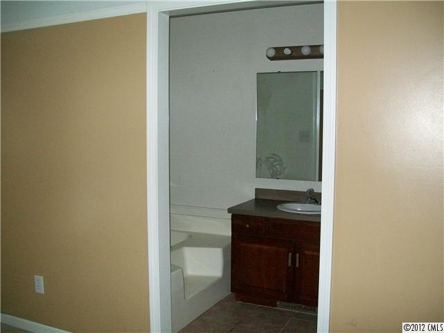 284 Grey Fox Run Road York, SC 29745 - Photo 5 of 12 Gallery Image 5