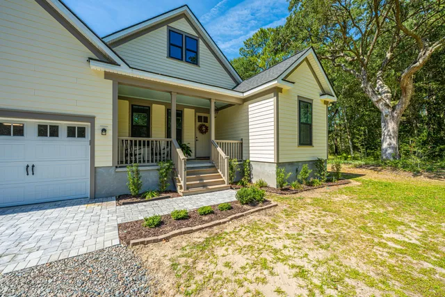 $995,000 | 873 Grannys Lane, Awendaw, SC 29429