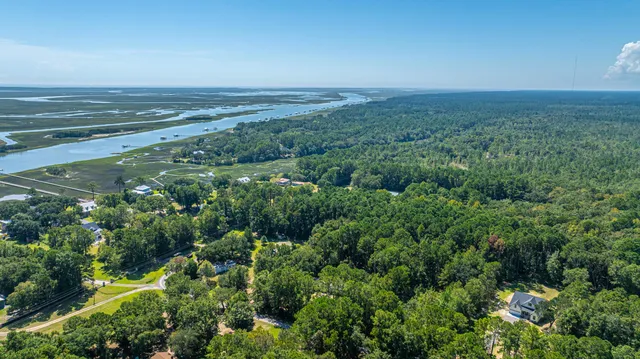 $995,000 | 873 Grannys Lane, Awendaw, SC 29429